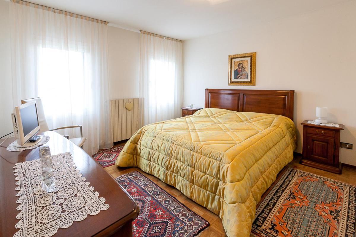 B&B Ca Dea Calle Vallà Exteriör bild